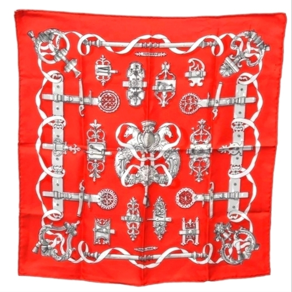 Hermès Ferronnerie Petit Carre 45 Scarf in Red and Gray